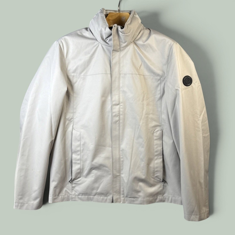 Nautica Jacket Men M Water Resistant Stowaway Hood Breathable Active Stretch Tan